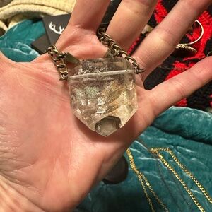 Garden quartz choker like necklace